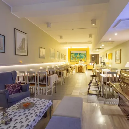 Carolina ホテル パルヌ