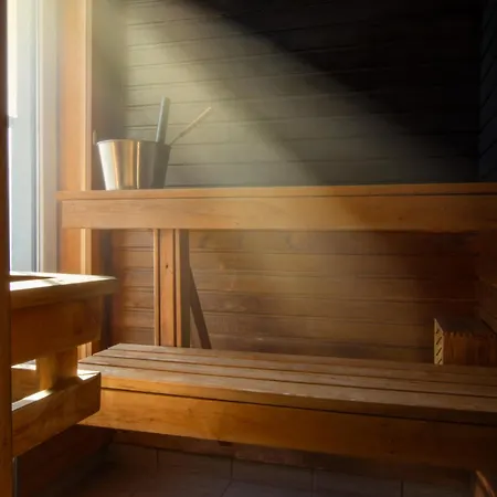 Carolina 2* パルヌ