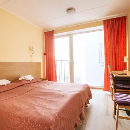 ホテル Carolina 2*