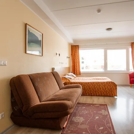 ホテル Carolina パルヌ