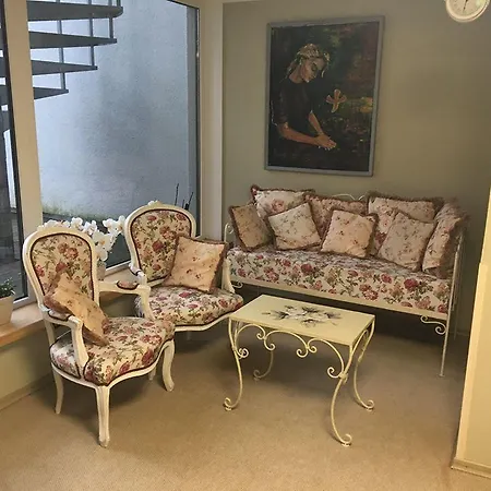 Hotel Carolina 2*