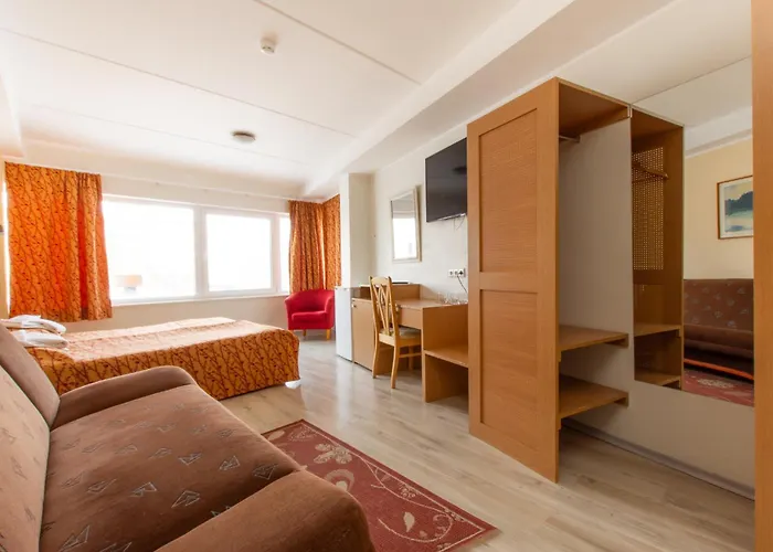 Szálloda Carolina 2*